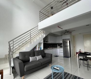 Kajang Apartamento | Yenni Duplex @ DeCentrum, Kajang