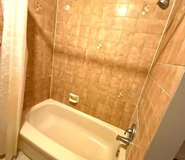 Township of Woolwich Casa | YKF Airport Home-FREE FAST WIFI-FREE PARKING