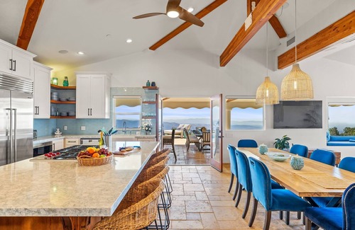 Ojai Casa | Yoga Studio, Gated Compound with Main House & Guest House Pool, Spa,