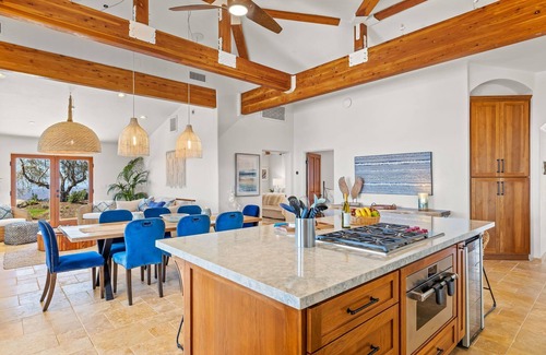 Ojai Casa | Yoga Studio, Gated Compound with Main House & Guest House Pool, Spa,