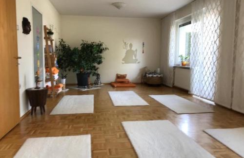Neumarkt in Steiermark Apartamento | YOGA WOHLFÜHLOASE im Grünen