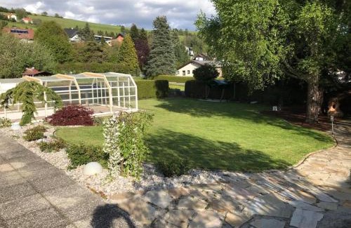 Neumarkt in Steiermark Apartamento | YOGA WOHLFÜHLOASE im Grünen