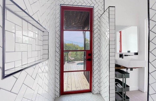Oatmeal Casa | Yoku · Insta-worthy Cabin Villa with Moonroof & Dip Pool