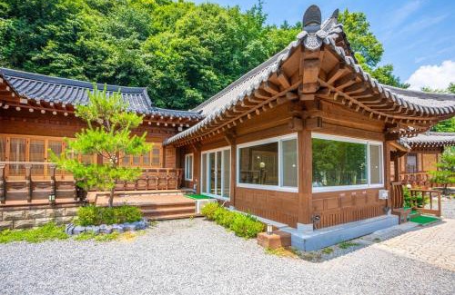 Yongin Casa | Yongin Yejik Hanok Pension