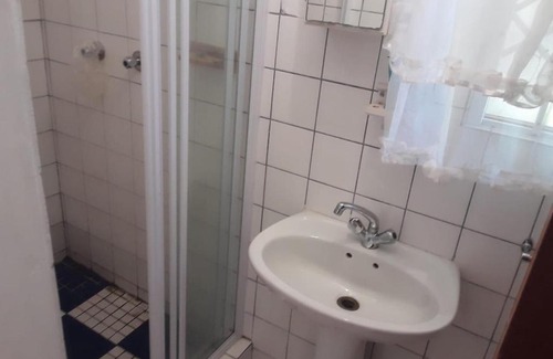 Port Alfred Cama Y Desayuno | Yonz Self Catering Units
