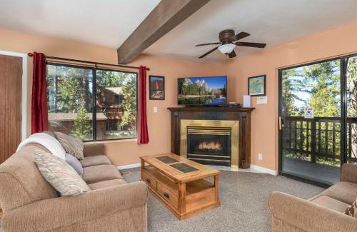 Yosemite West Casa | Yosemite Aviary - Bird's Eye View Awesome Upper Unit