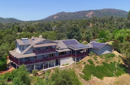 Ahwahnee Casa | Yosemite Getaway With Excellent Views
