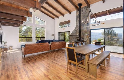 Oakhurst Casa | Yosemite Sunrise House with hot tub/views/game room