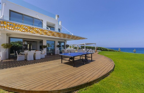 Pernera Villa | You and Your Family will love this Beachfront Villa, Protaras Villa 1526