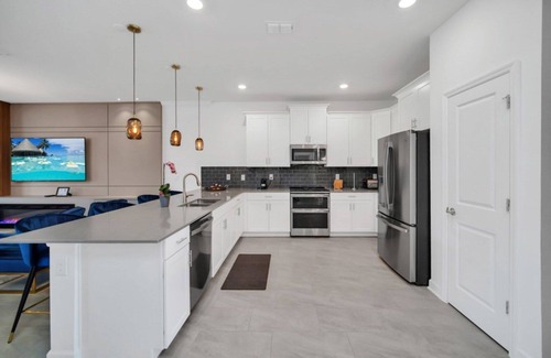 Cumbrian Lakes Casa | You and Your Family will Love this Luxury Mansion on Storey Lake Resort, Orlando Mansion 6272