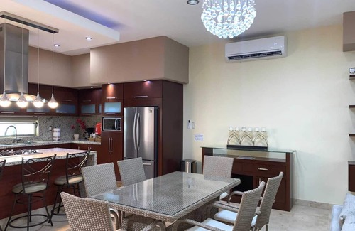 Cerritos Casa | YOU CAN BE IN THE POOL SWITH A BEAUTIFULSUNSET AND BEAUTIFUL FROM MAZATLAN