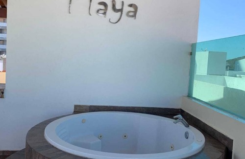 Cerritos Casa | YOU CAN BE IN THE POOL SWITH A BEAUTIFULSUNSET AND BEAUTIFUL FROM MAZATLAN