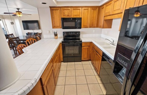 Imperial Beach Condominio | You cannot get any closer to the beach than this!