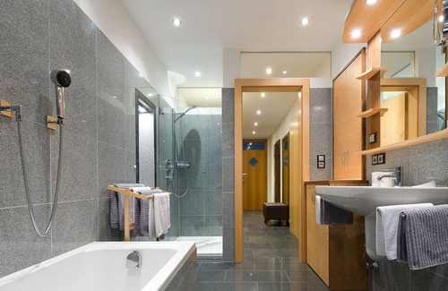 Hoetting Apartamento | Vives cómoda y elegantemente en el apartamento "Badetraum".