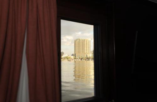 Al Duqqi Hotel | YOU Nile View Hotel