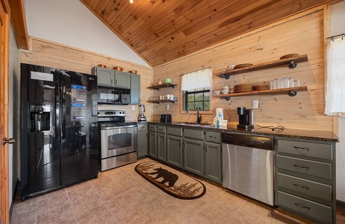 Sevierville Cabaña | You’ll Need Your Poker Face For This Game Room