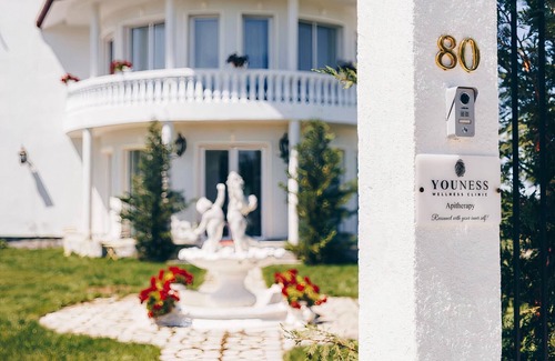 Racari Cama Y Desayuno | YOUness WELLness Clinic & Retreats