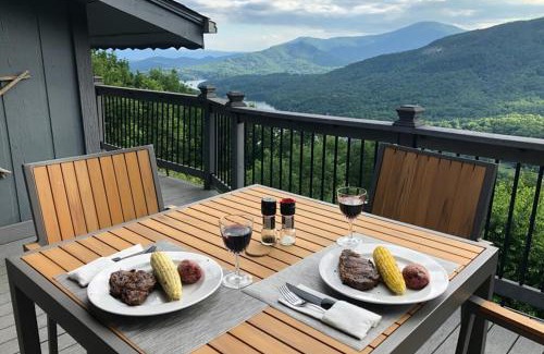 Lake Lure Casa | Young's Mountain Hideaway