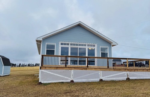 Park Corner Cabaña | Your 2 bedroom Blue Cottage Just 2 Minutes from the Sands of Cousins Shore Beach