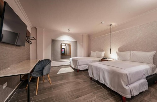 Centro Hotel | Your 3-Stay Mérida Adventure – Double Room Walk to Attractions and Fun
