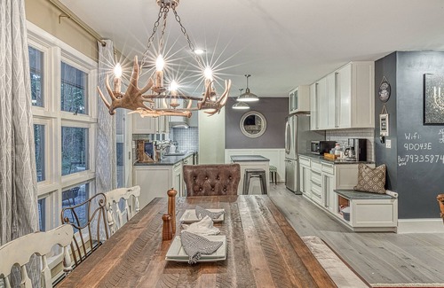 North Stamford Casa | Your 5 Star Luxury CountryHome Getaway/w Brand New 7 Seater Hot Tub!