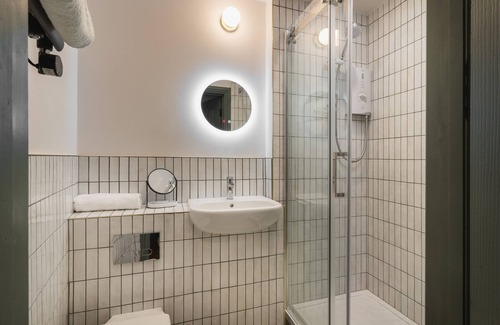 Bristol Apartamento | Your Apartment | Cotham Arms - Studio (SK)