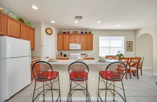 Crescent Lakes Villa | Your Beautiful 5 Star Villa Minutes from Disney on the Prestigious Trafalgar Village Resort