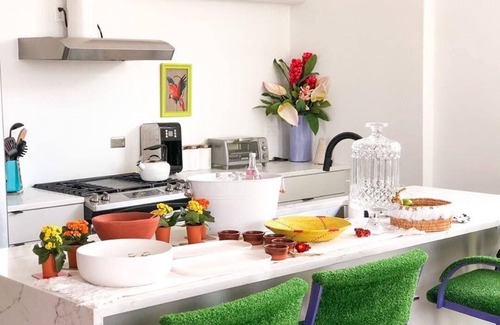 Wicker Park Apartamento | Your Chicago Tropical Oasis in the Heart of Wicker Park!