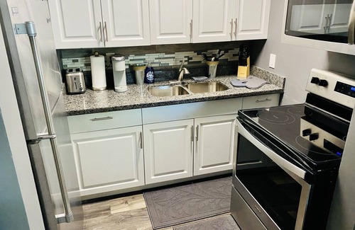 Croissant Park Casa | Your Cozy 1-bedroom🏡Home away from Home near FLL✈️Beaches🏝NightLife💃🕺