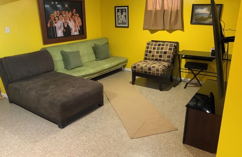 Chicago Casa | Your Cozy 2nd Home!/Near Rosemount /O'Hare Airport!