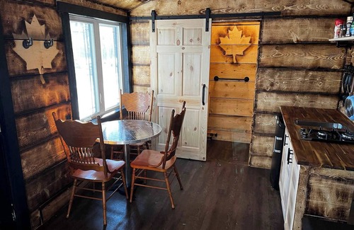 Lac-des-Plages Cabina | Your Cozy Cabin Retreat