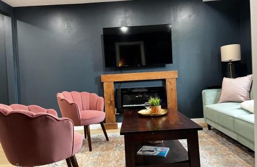 Downtown Apartamento | Your Cozy Harbor at Ports on Portland, Apt #1