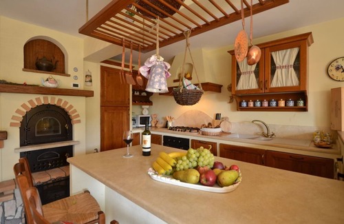 Villa A Sesta Villa | TUS VACACIONES EXCLUSIVAS ENTRE VIÑEDOS Y CASTILLOS