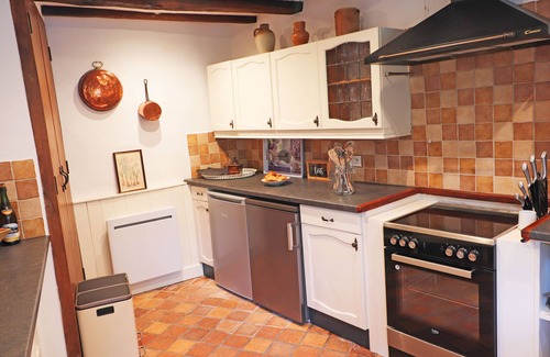 Dompierre-les-Eglises Casa | Your family paradise with pool and large garden. Pets welcome.