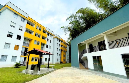 Dosquebradas Apartamento | Modern 2 Br 3 Bed Apartment First Floor with Pool in Dosquebradas near Pereira