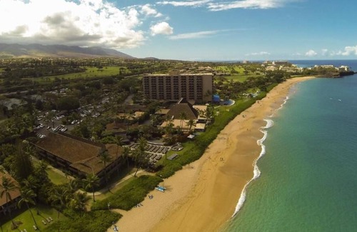 Kaanapali Casa | Your Hawaiian Adventure Awaits! 2 Relaxing Units, Water Activities, Parking!