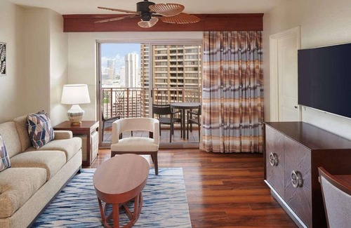 Waikiki Complejo | Your Hawaiian Escape Awaits – The Grand Waikikian - 2 Bedroom Partial Ocean View