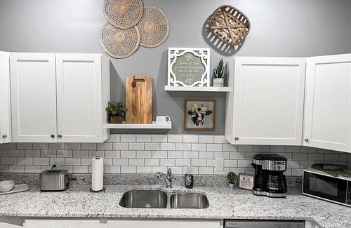 Murfreesboro Casa | Your home away from Home. 4 blocks from downtown, 2 miles from MTSU