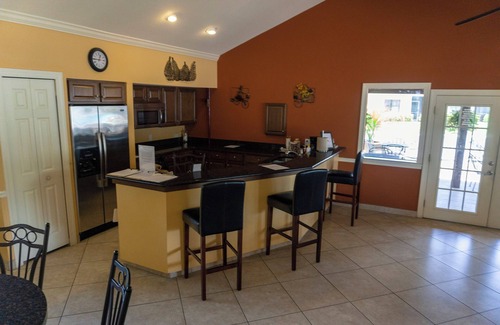 Trailer Estates Apartamento | Your Home Away From Home! Kitchenette, 2 Outdoor Pool and Hot Tub, Free Parking