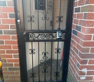 Baychester Apartamento | Your Home away from Home !