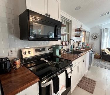 Kissimmee Casa | Your home away from home! Entire cottage- Disney