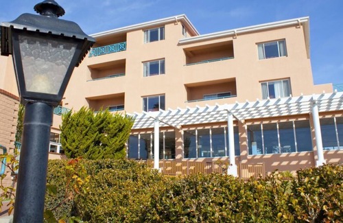 Avila Beach Complejo | Your Home Away From Home! 2 Relaxing Units with Kitchen, Pool, Free Parking