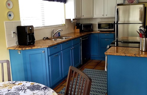Fernandina Beach Casa | ⚓ ¡Tu hogar lejos de casa! A pocos minutos a pie de la playa con piscina y tenis ⚓