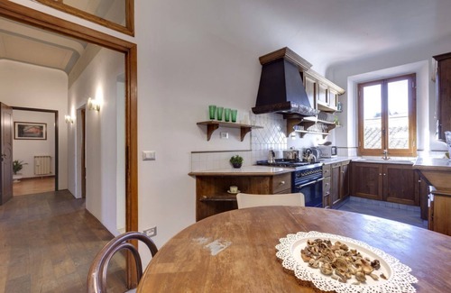 Santo Spirito Apartamento | Your home in Firenze Perfect for families and large groups!