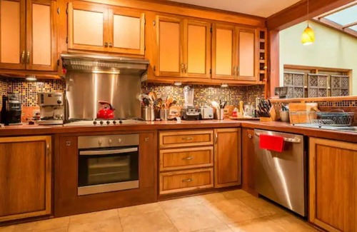 Quito Apartamento | YOUR HOME IN QUITO! Luxurious and just like home!