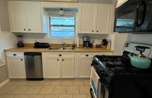 Deer Park Casa | Stay at Vida! Cozy home for summer getaway