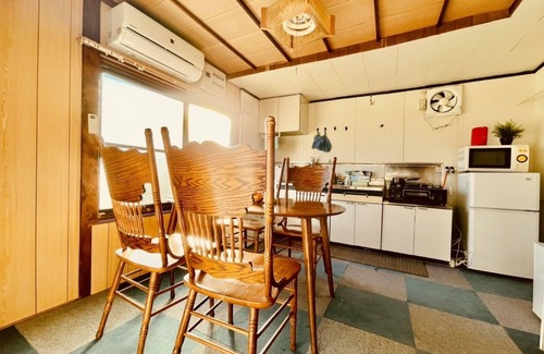 Shirahama Casa | Your Japanese-style 2-story house for rent with a view of the sea.