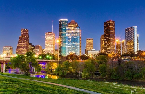 MacGregor Apartamento | Your Luxury 2 Bed Escape*Medical Ctr*Mid/Downtown