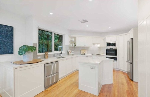 Sydney Casa | Your Luxury Harbourside Retreat Awaits!