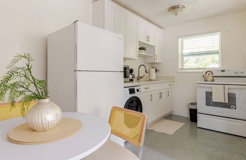 Riverside Park Apartamento | Boho Apt.8, near BEACH | Airport | Cruiseport